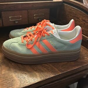 Brand new Wmns Gazelle Bold 'Green Spark Screaming Orange'